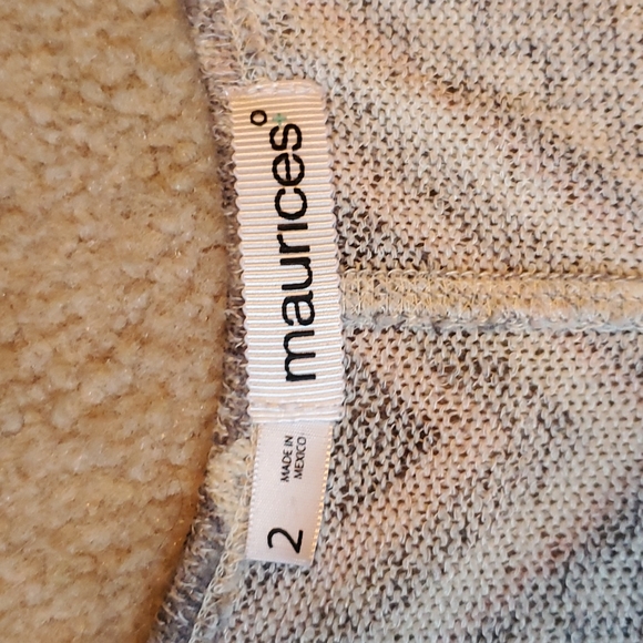 Maurices pink/gray print sweater size 2X - Picture 5 of 8
